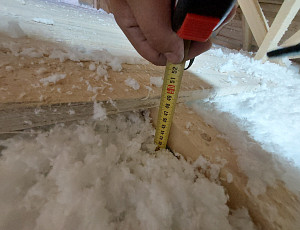 Zateplení stropu novostavby foukanou izolací